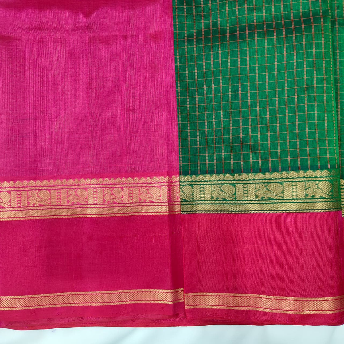 Kuppadam Saree in Green Checks with Rani Pink Border, view 2