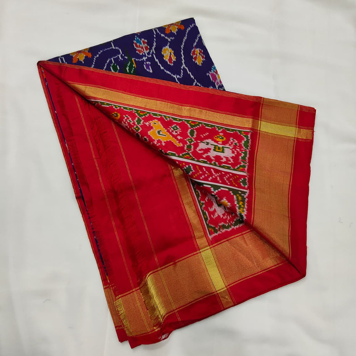 Ikat Saree in Violet with Red Figured Pallu, view 3