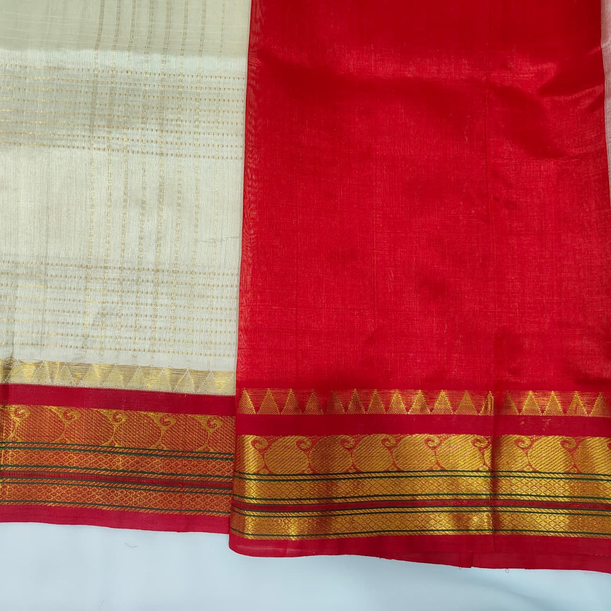 Kuppadam Saree in Cream with Red Border, view 2
