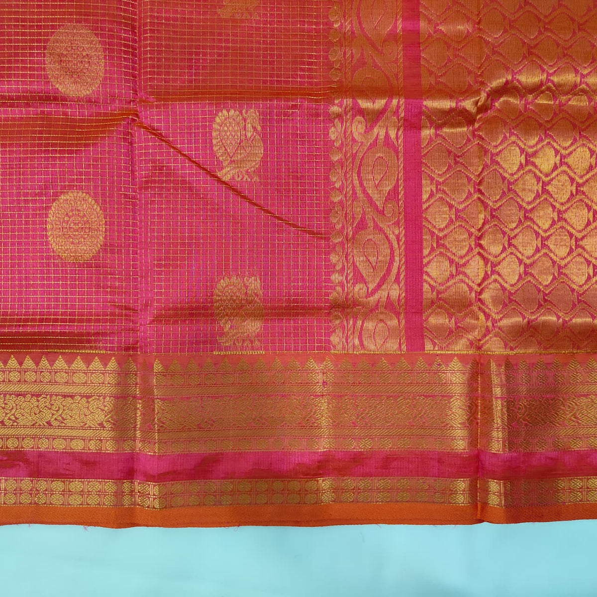Kuppadam Saree in Rani Pink with Gold Buttas, view 3