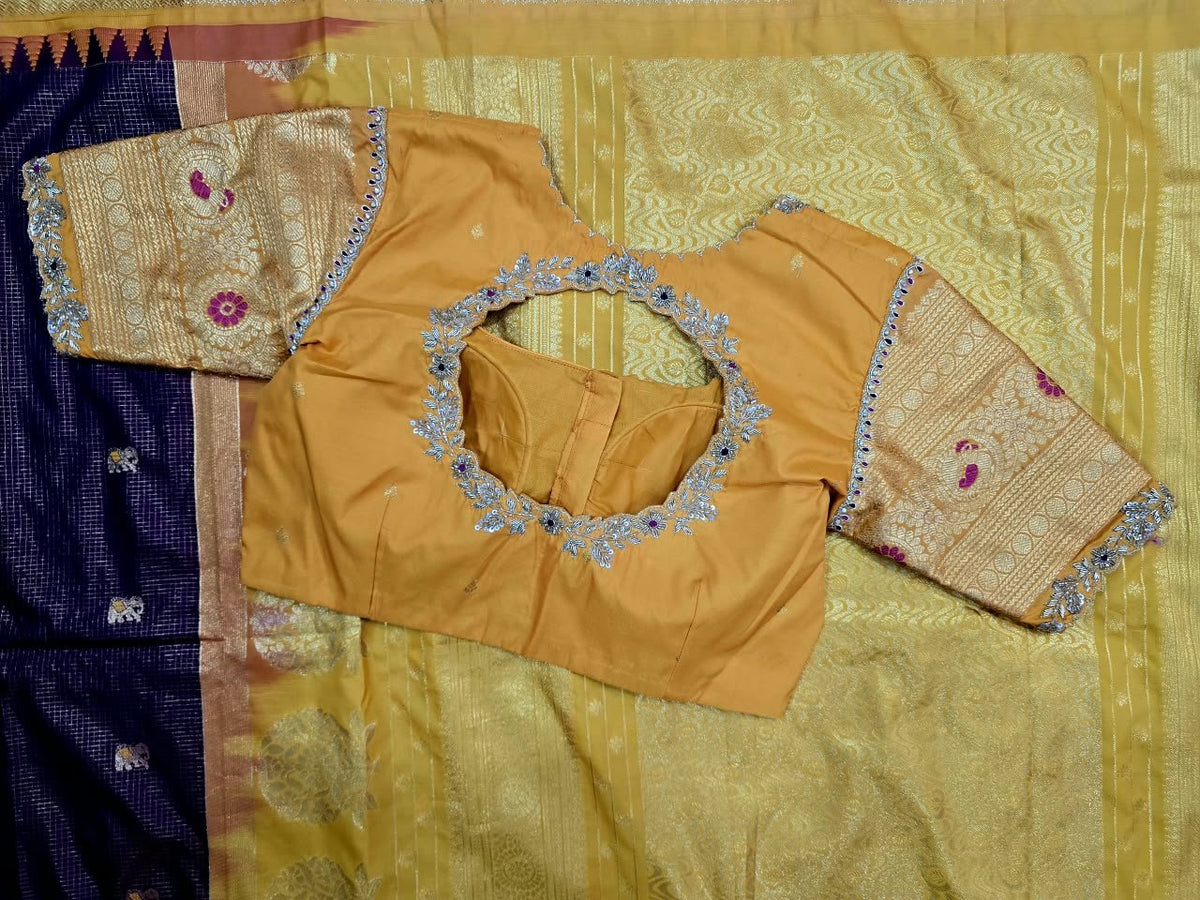 Aubergine Saree with Elephant Buttis and Mustard Pallu, view 3
